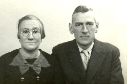 Marinus Arie and Teuna Maria Kegge-Bol 